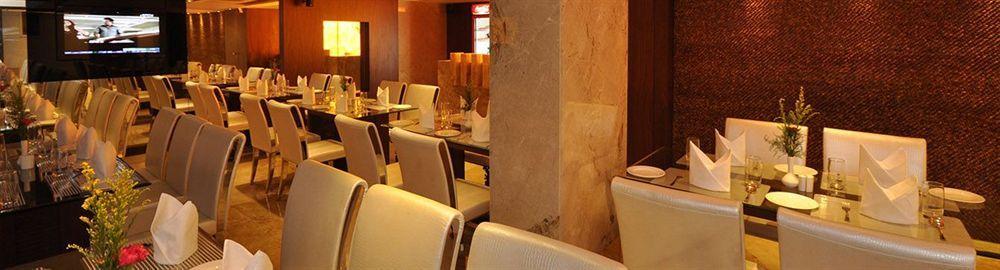 Kempton Hotel Calcutta Buitenkant foto