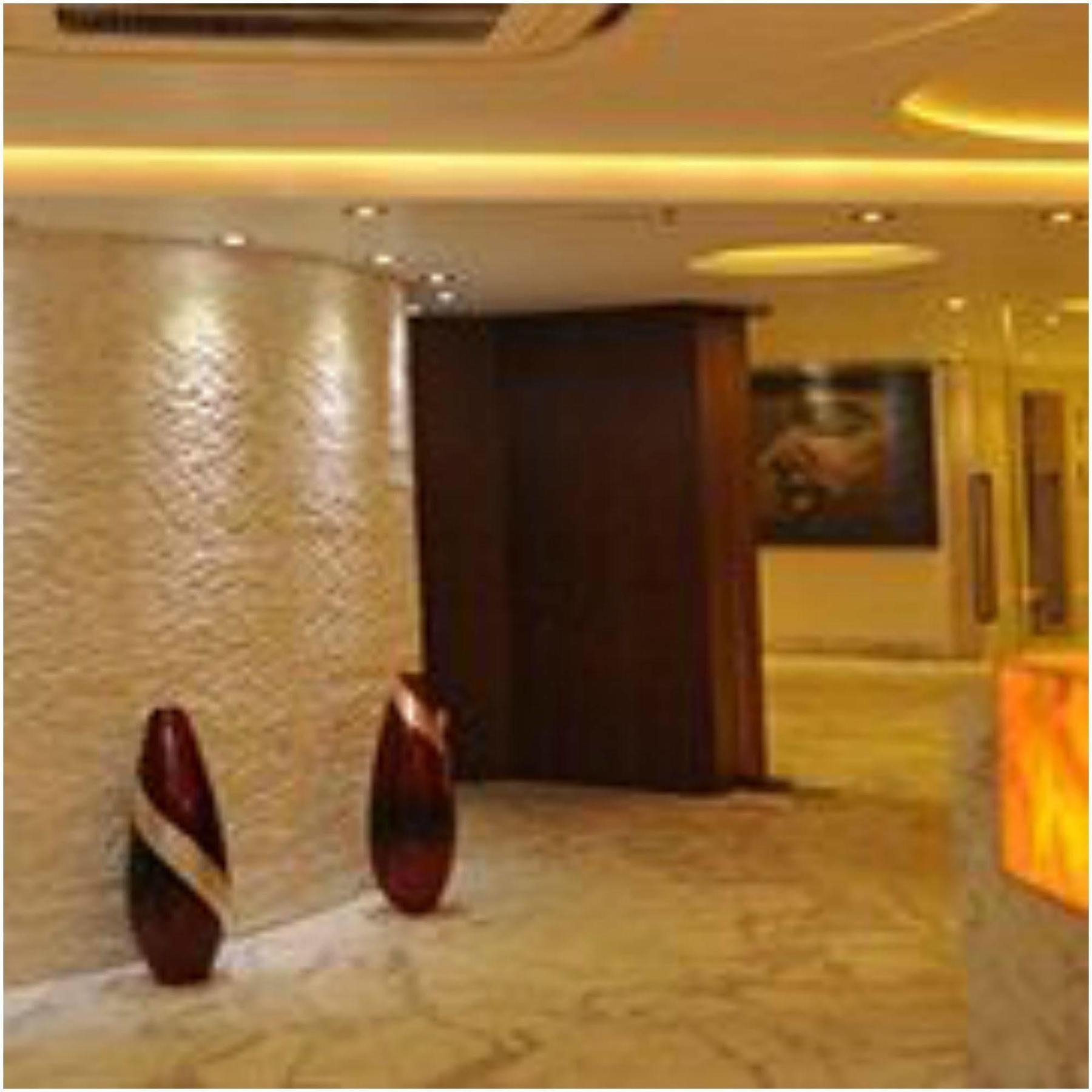 Kempton Hotel Calcutta Buitenkant foto