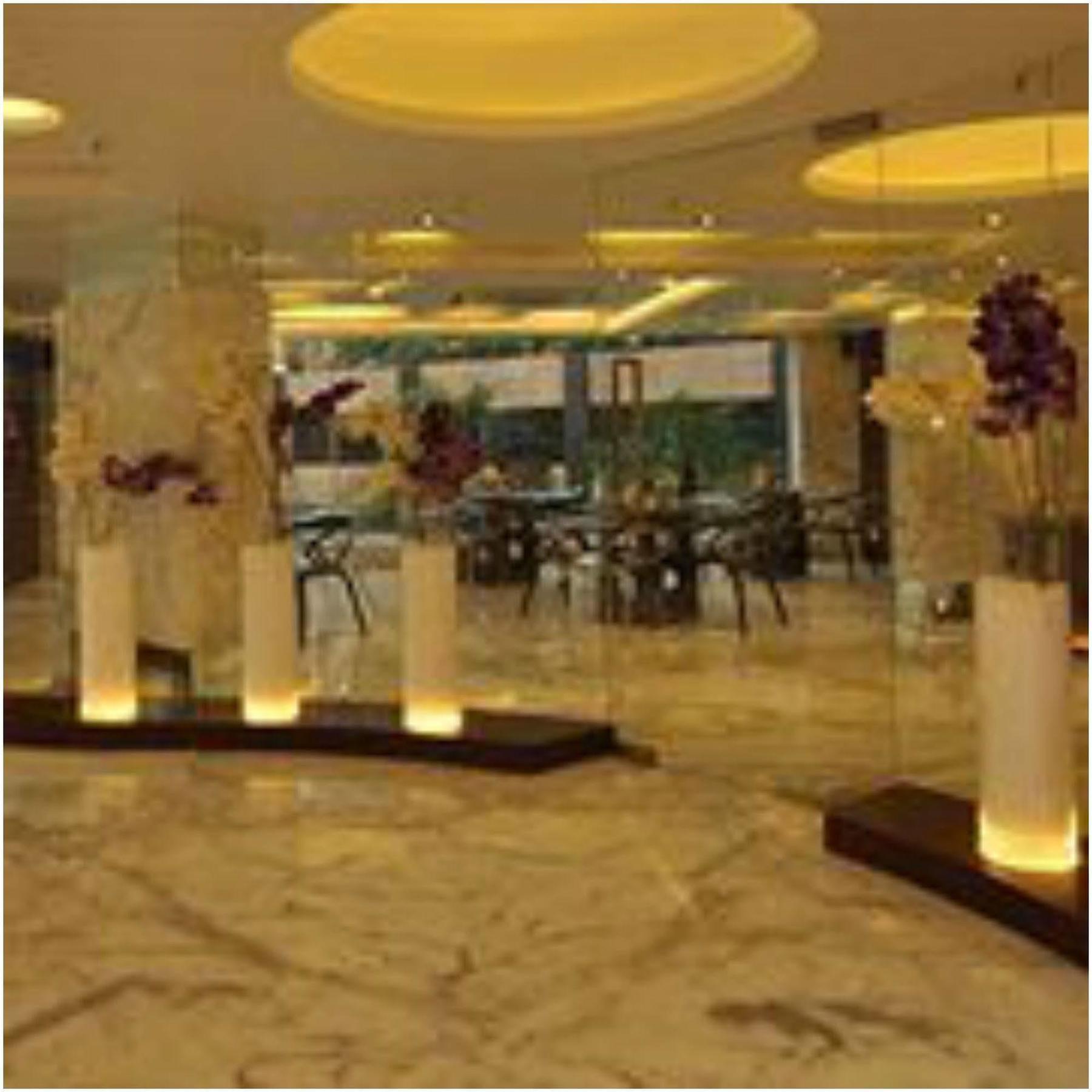 Kempton Hotel Calcutta Buitenkant foto