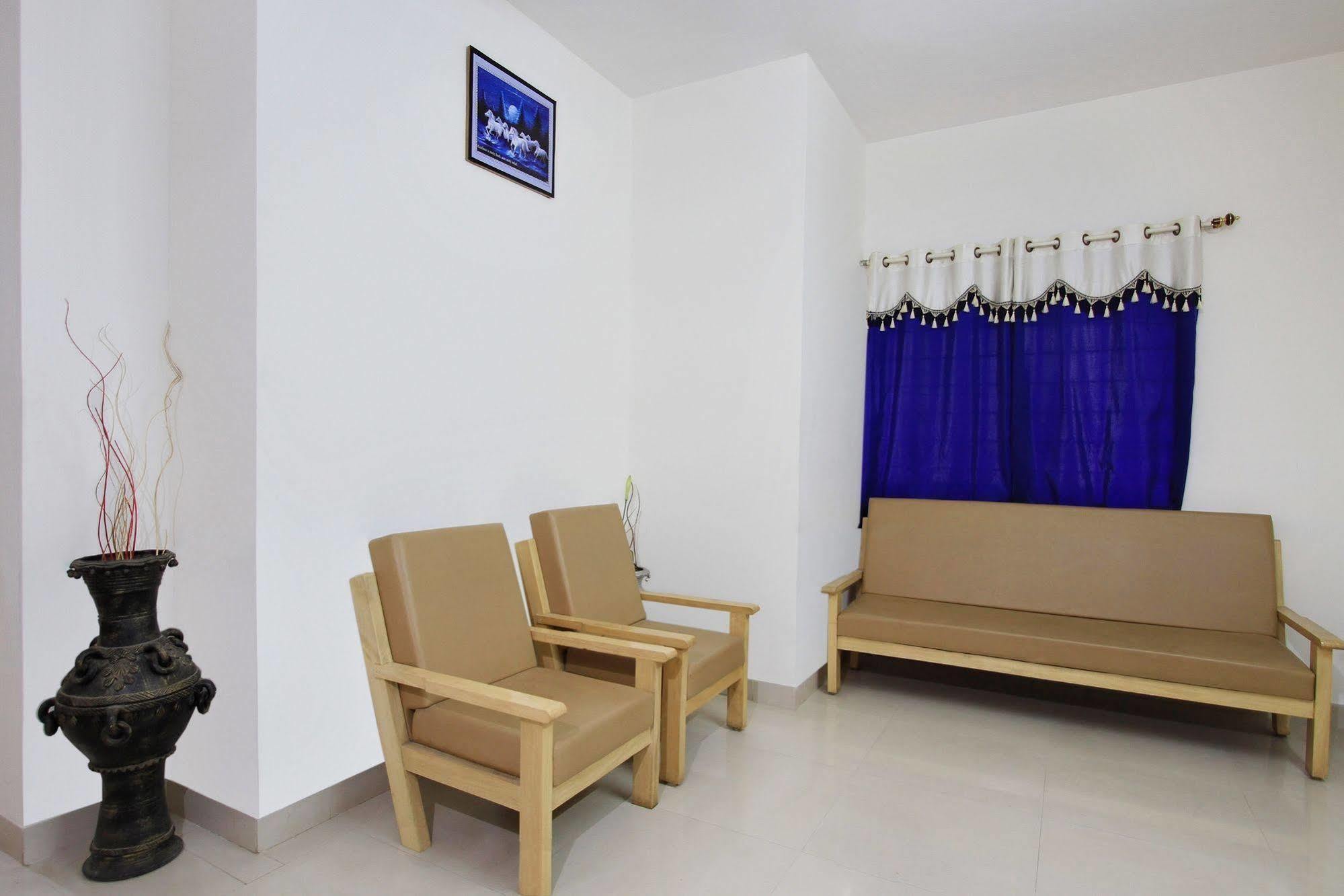 Kempton Hotel Calcutta Buitenkant foto