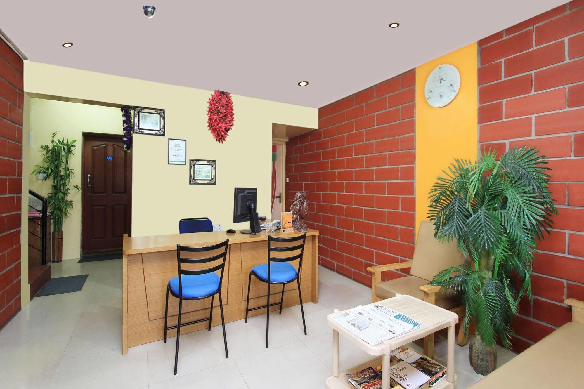 Kempton Hotel Calcutta Buitenkant foto
